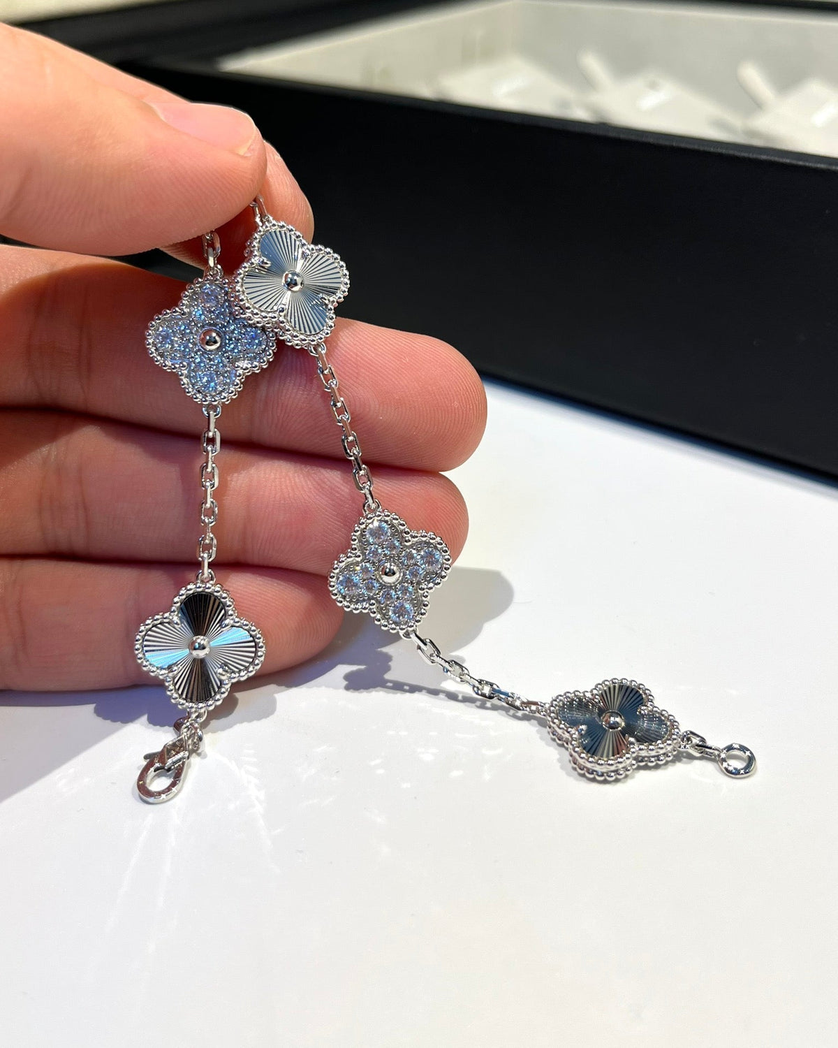 [⭐Reverie Jewels] CLOVER 5 MOTIF LASER BRACELET COLLECTION