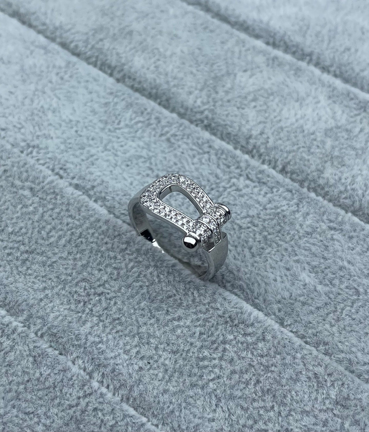 [⭐Reverie Jewels]Wide Hoof-Shaped Diamond-Studded Ring