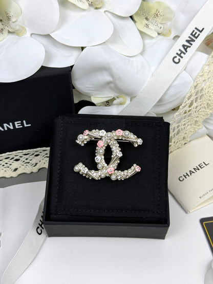 [⭐Reverie Jewels]26C Pink-White Enamel Ice Cream Cone Double C Brooch