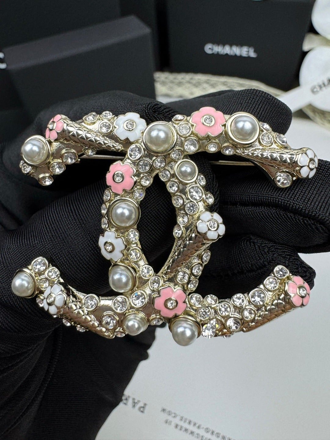 [⭐Reverie Jewels]26C Pink-White Enamel Ice Cream Cone Double C Brooch