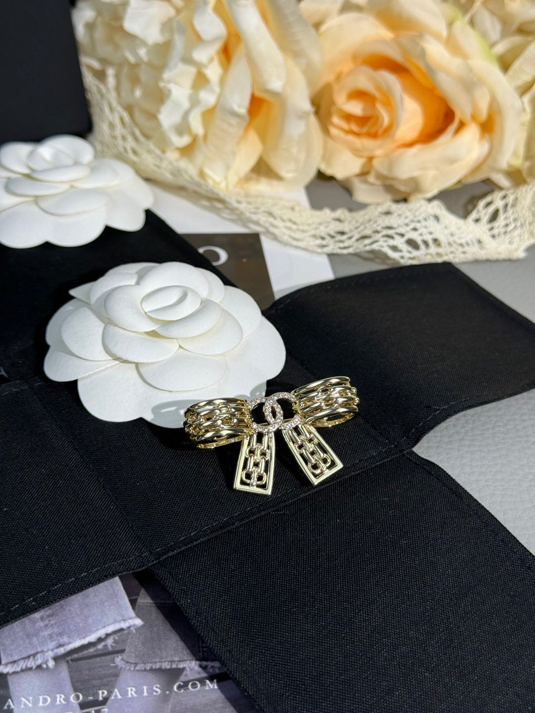 [⭐Reverie Jewels]25K Hollow Bow Brooch