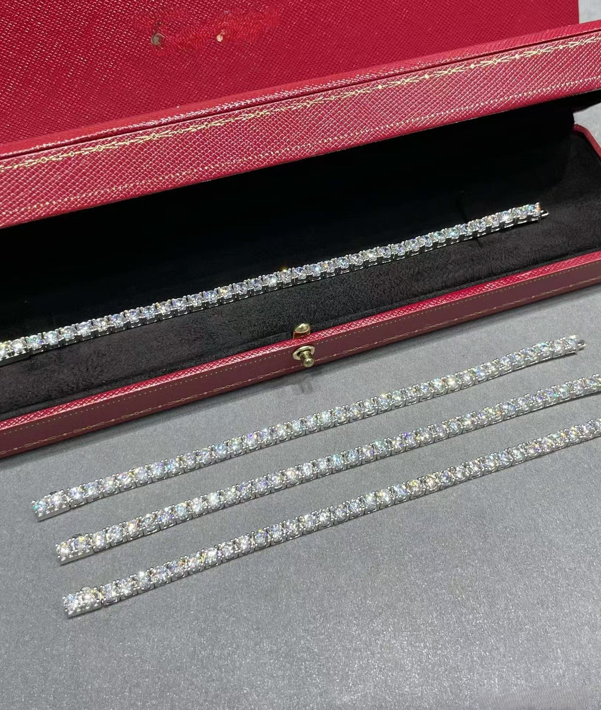 [⭐Reverie Jewels jewelrys]TENNIS BRACELET WITH FULL DIAMOND SETTING