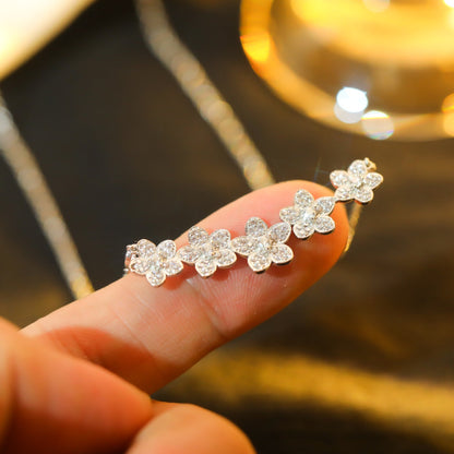 [Reverie Jewels]]wild flower diamond line pendant