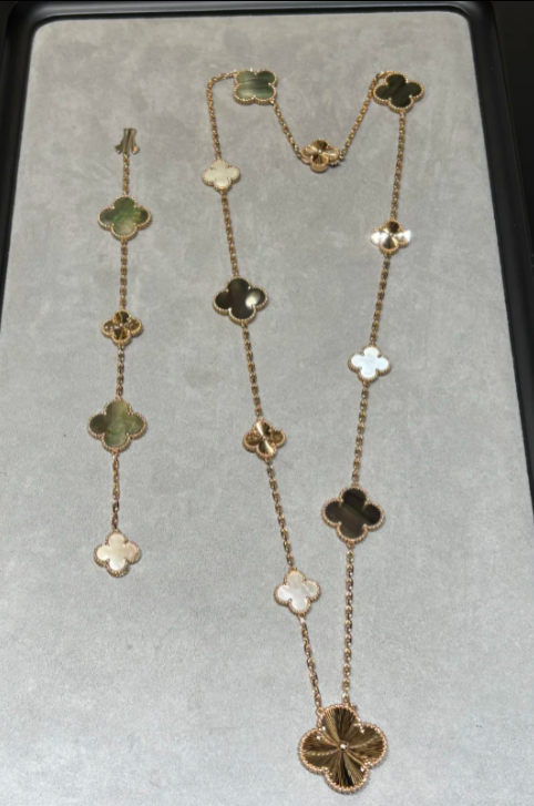 [⭐Reverie Jewels]DETACHABLE CLOVER 15(11+4) FLOWER SILVER NECKLACE SET