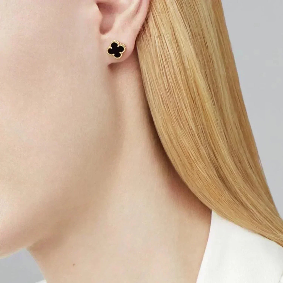 [⭐Reverie Jewels]CLOVER MINI 9.5MM BLACK MOP EARRINGS