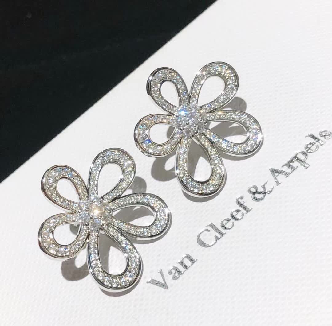 [⭐Reverie Jewels]FLOWERLACE EARRINGS FULL DIAMONDS