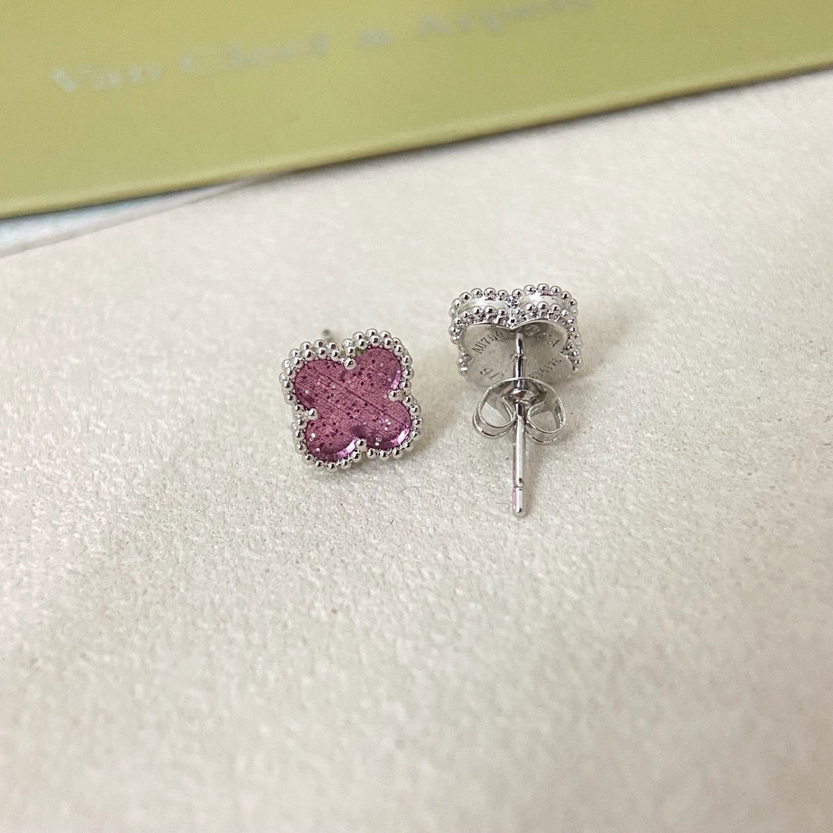 [⭐Reverie Jewels]2026 NEW MINI CLOVER 1 MOTIF  BUBBLE PINK ENAMEL