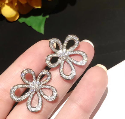 [⭐Reverie Jewels]FLOWERLACE EARRINGS FULL DIAMONDS