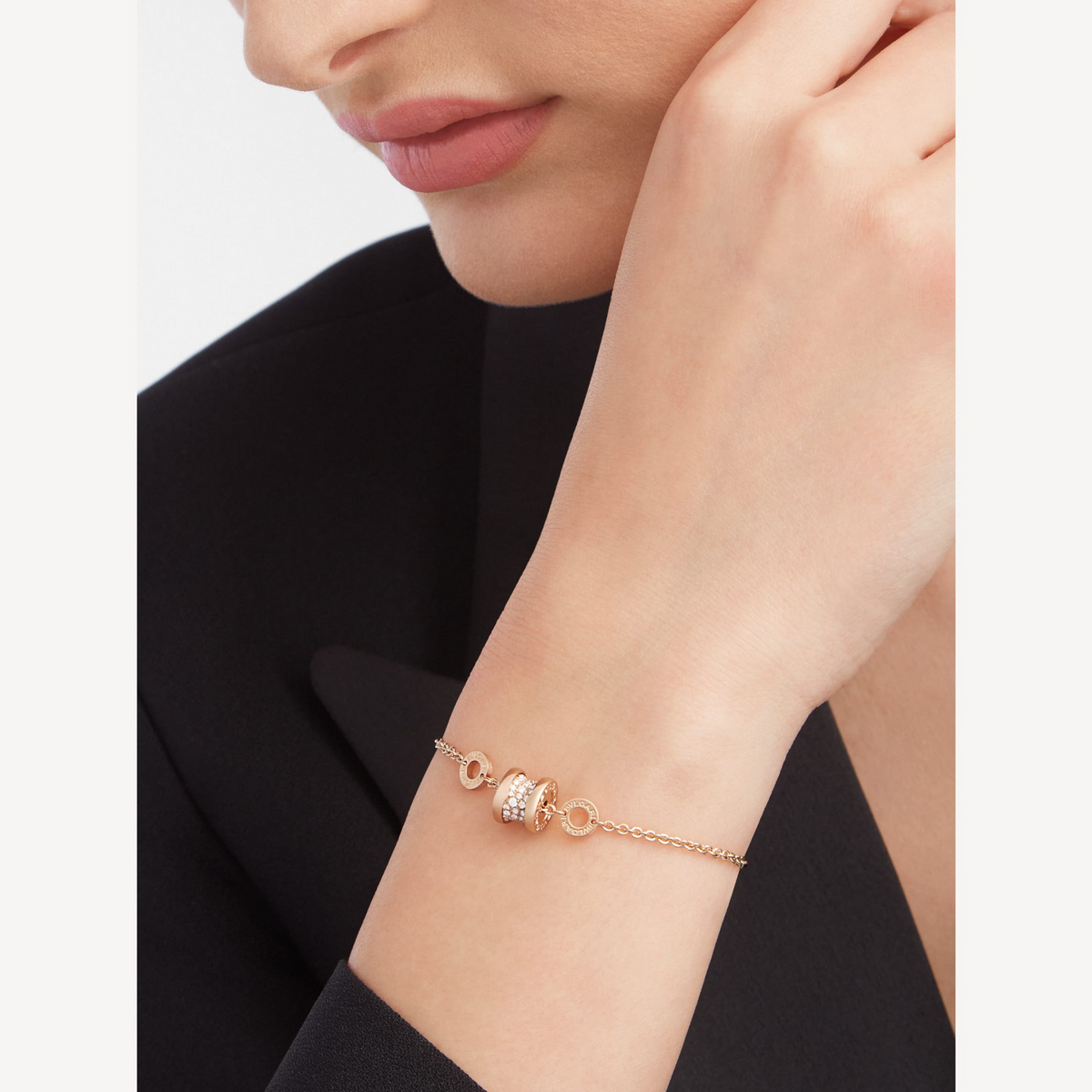 [⭐Reverie Jewels]ZERO 1 SOFT PINK GOLD WITH PAVED DIAMONDS ON THE SPIRAL BRACELET