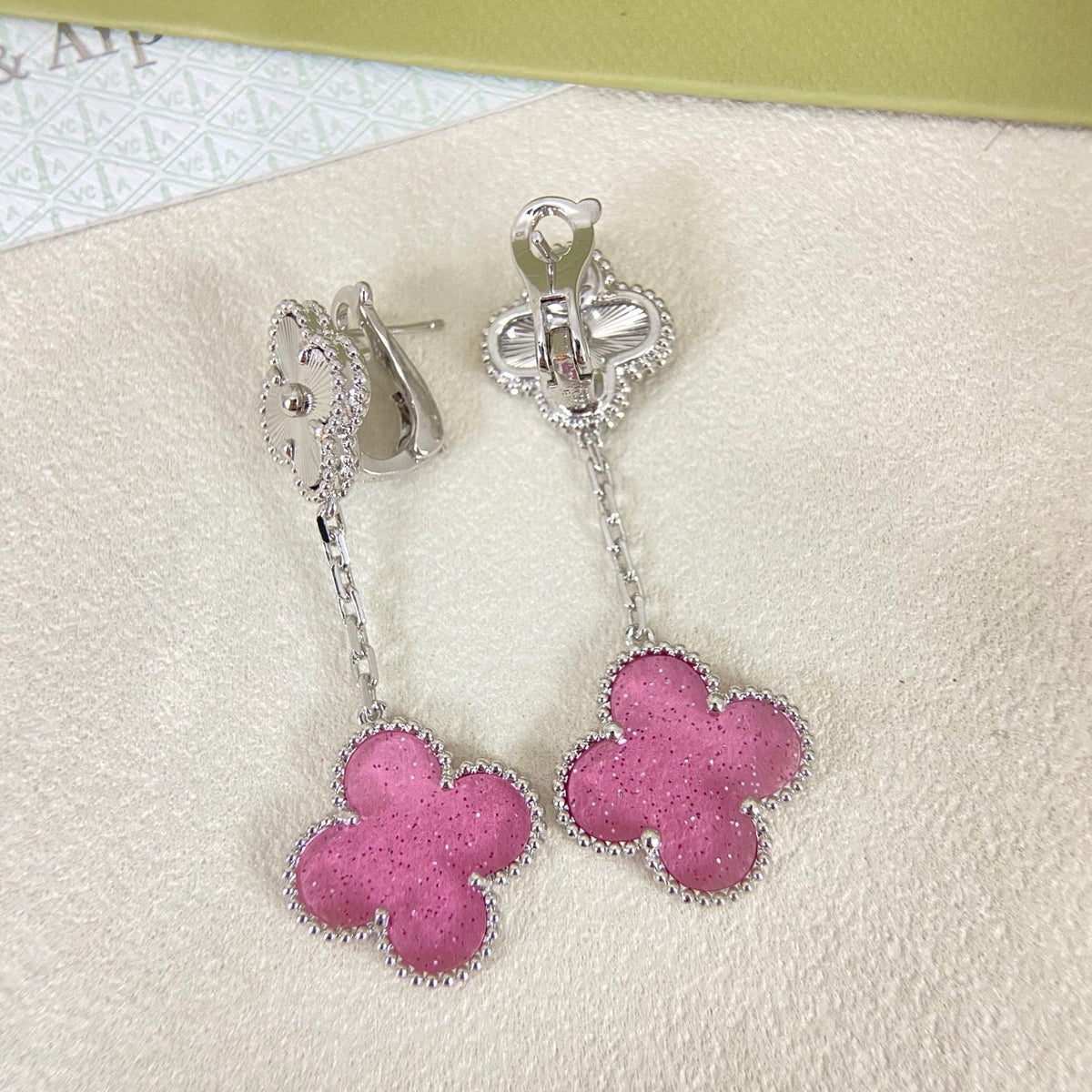 [⭐Reverie Jewels]2026 NEW CLOVER 2 MOTIF  BUBBLE PINK ENAMEL