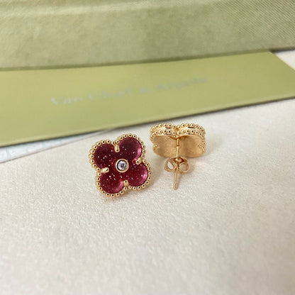 [⭐Reverie Jewels]2026 NEW  CLOVER 1 MOTIFPINK ENAMEL STUD EARRINGS WITH DIAMONDS