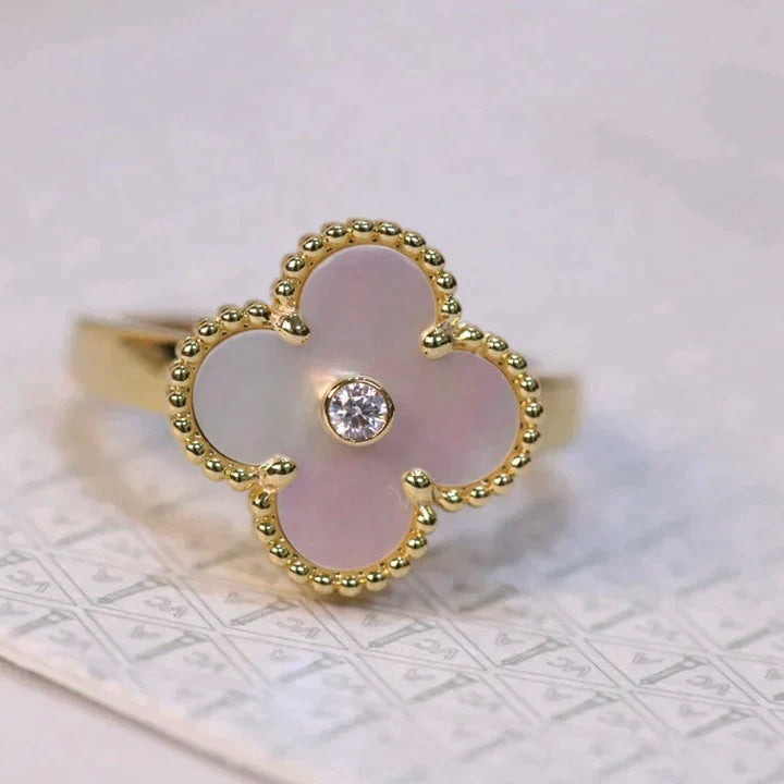 [⭐Reverie Jewels]CLOVER PINK MOP RING GOLD DIAMOND
