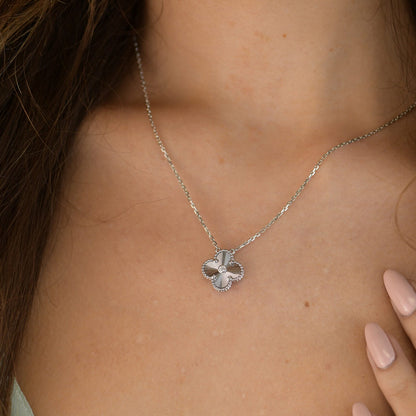 [⭐Reverie Jewels]CLOVER  15MM DIAMOND LASER NECKLACE SILVER
