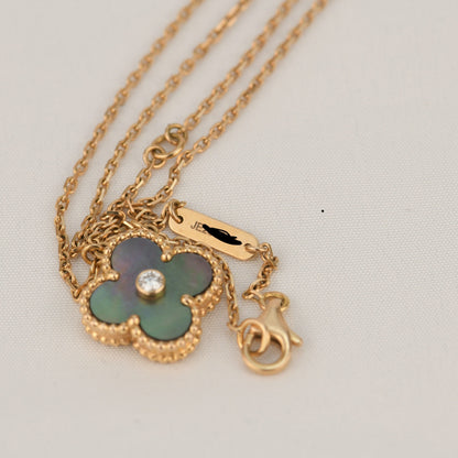[⭐Reverie Jewels]CLOVER 15MM DIAMOND AND MOTHER-OF-GREY NECKLACE