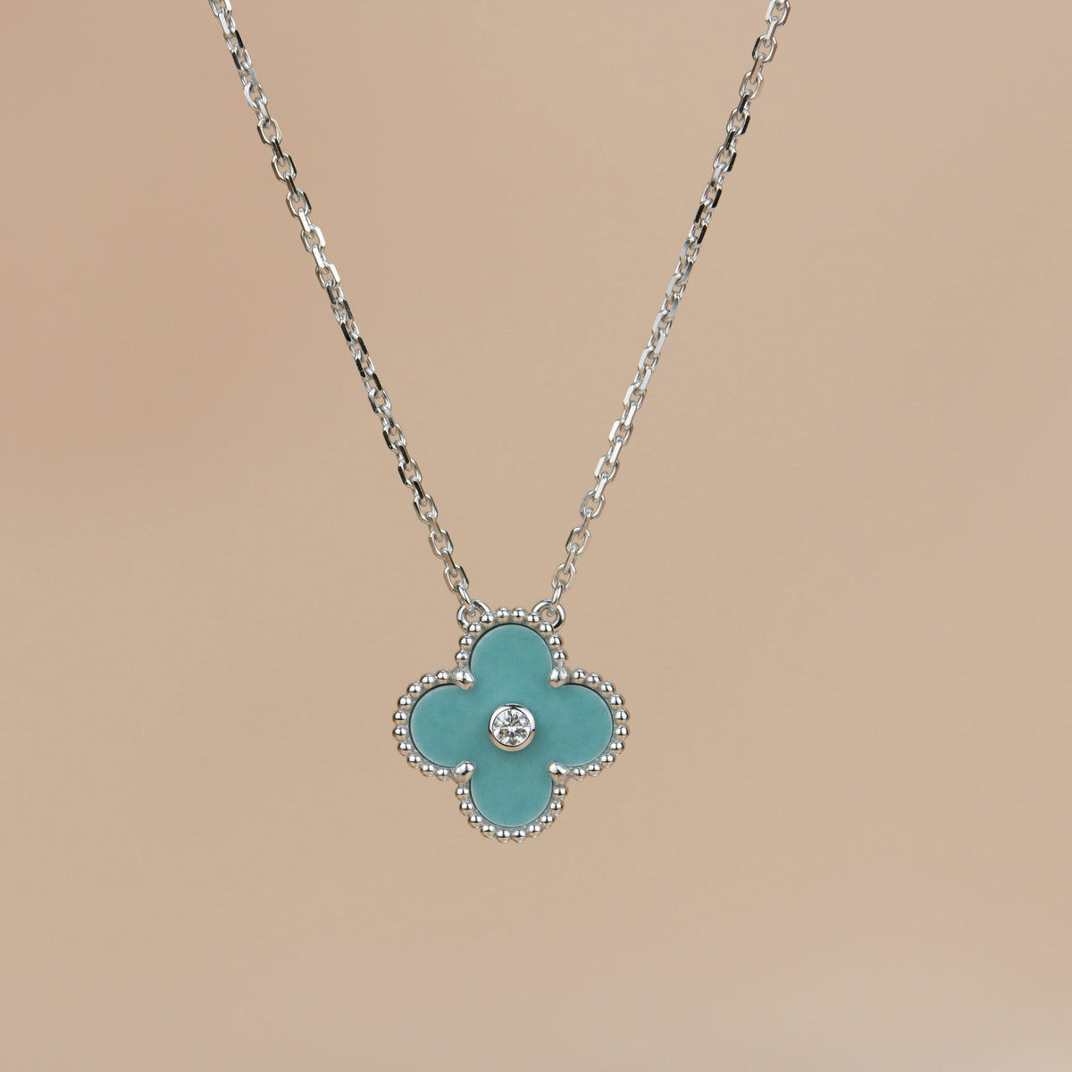 [⭐Reverie Jewels]CLOVER 15MM DIAMOND SVRES PORCELAIN  NECKLACE SILVER
