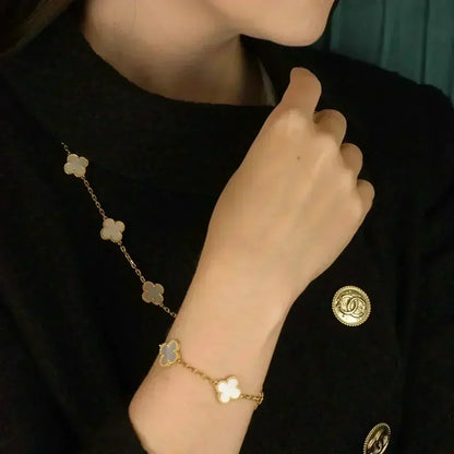 [⭐Reverie Jewels]CLOVER WHITE PEARL MOP 5 MOTIF BRACELET COLLECTION