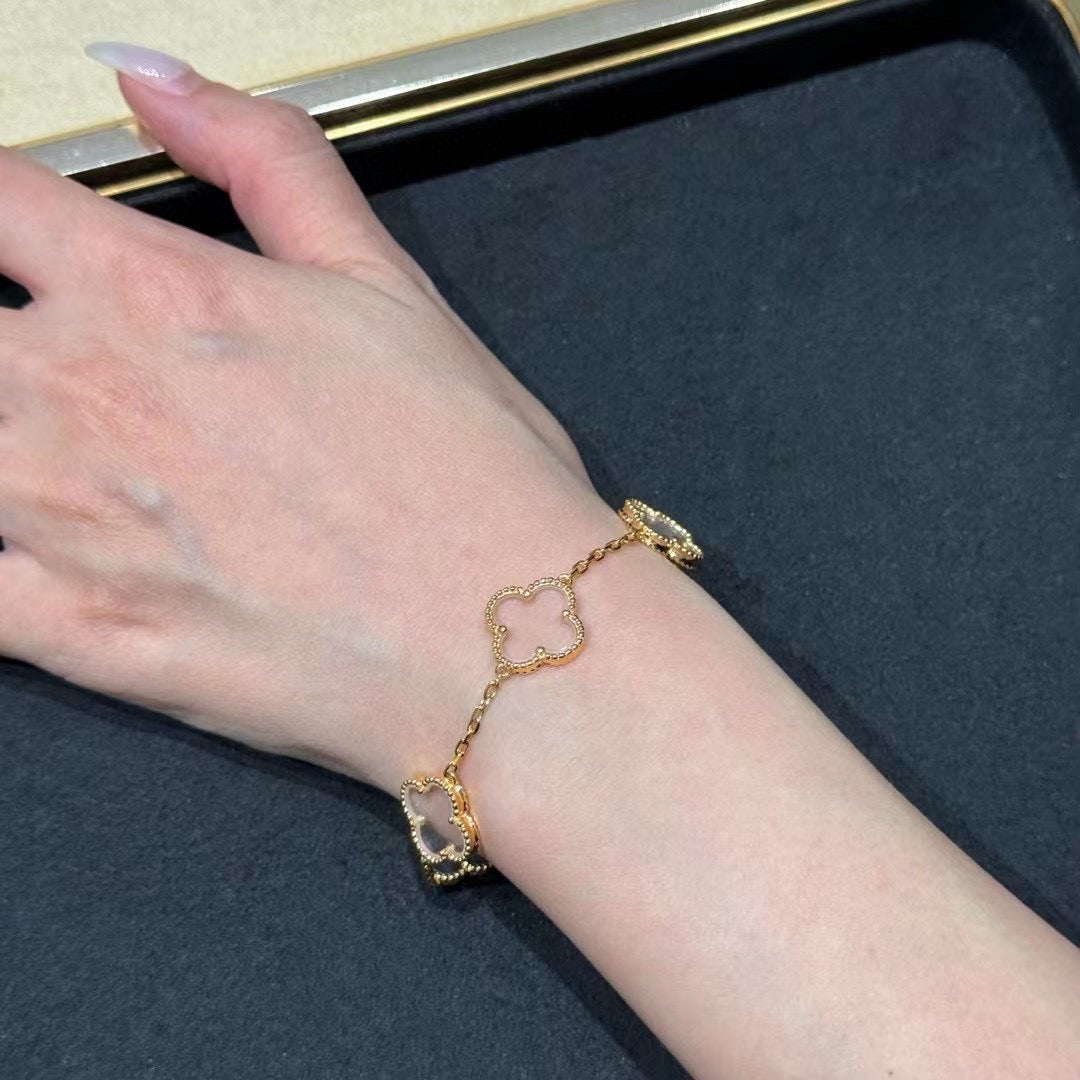 [⭐Reverie Jewels]CLOVER 5 MOTIF ROCK CRYSTAL BRACELET