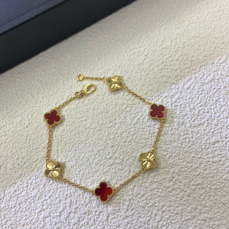 [⭐Reverie Jewels]CLOVER 6 MOTIF RED AGATE LASER BRACELET