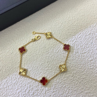 [⭐Reverie Jewels]CLOVER 6 MOTIF RED AGATE LASER BRACELET