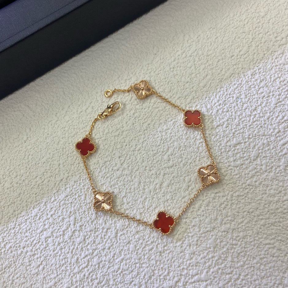 [⭐Reverie Jewels]CLOVER 6 MOTIF RED AGATE LASER BRACELET