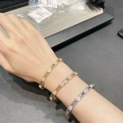 [⭐Reverie Jewels]CLOVER BRACELET 4MM DIAMONDS
