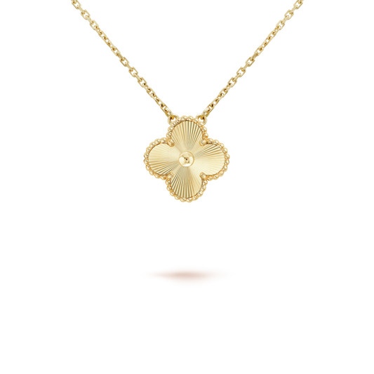 [⭐Reverie Jewels]CLOVER 15MM LASER NECKLACE AND BOX