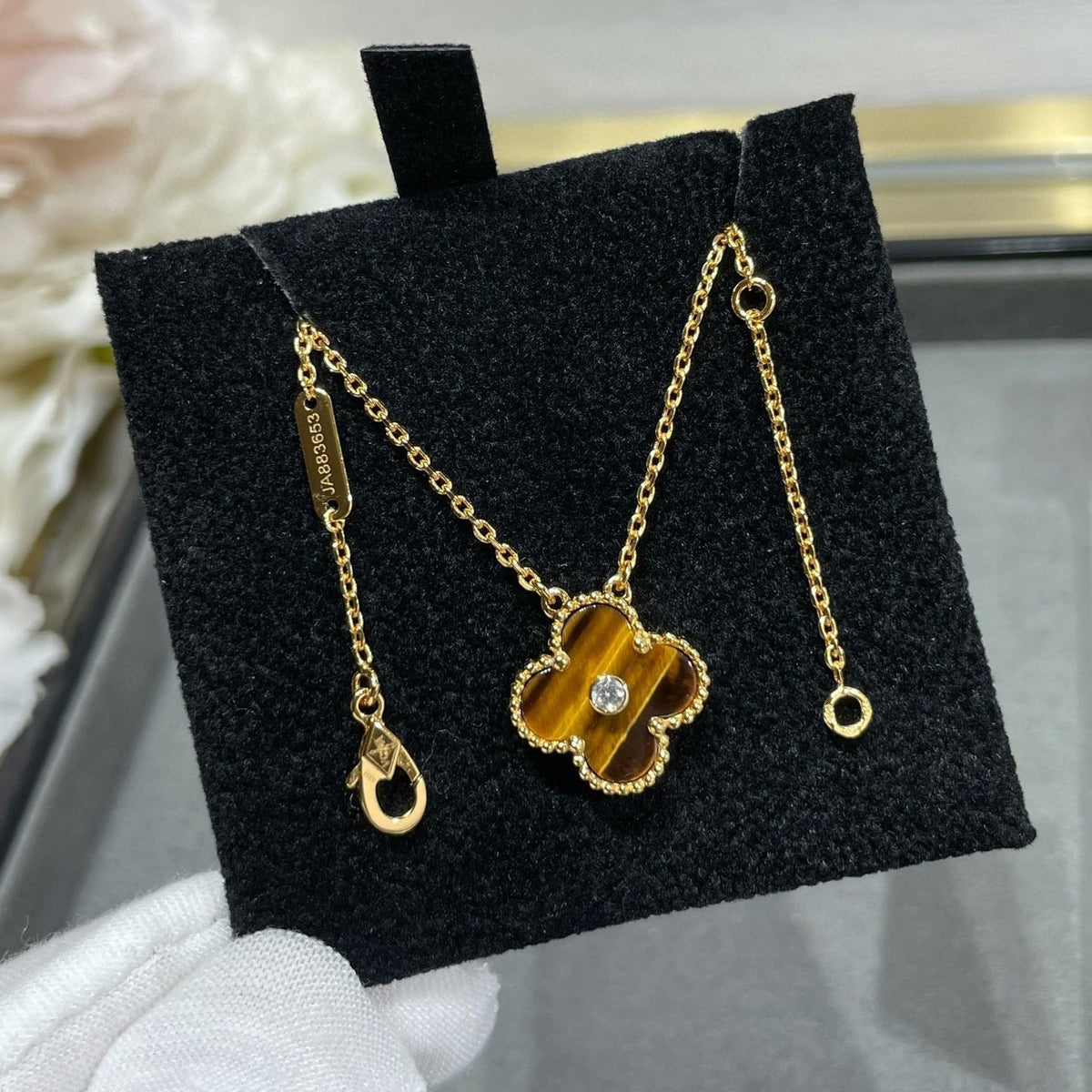 [⭐Reverie Jewels]CLOVER 15MM DIAMOND AND YELLOW TIGER'S EYE AGATE necklace