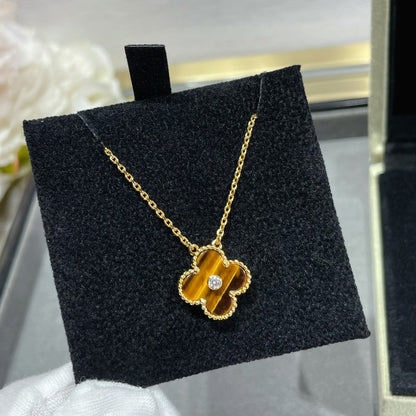 [⭐Reverie Jewels]CLOVER 15MM DIAMOND AND YELLOW TIGER'S EYE AGATE necklace