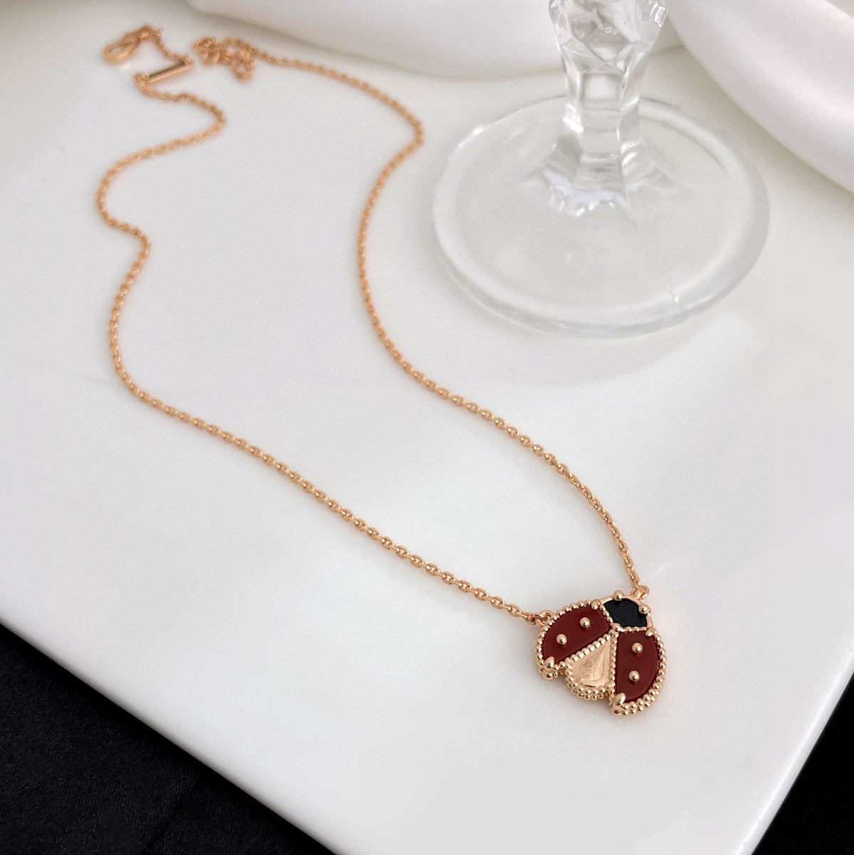 [⭐Reverie Jewels]LUCKY  CARNELIANS LADYBUG NECKLACE