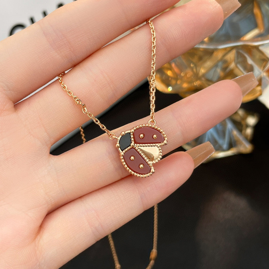 [⭐Reverie Jewels]LUCKY  CARNELIANS LADYBUG NECKLACE