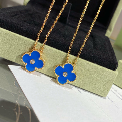 [⭐Reverie Jewels]CLOVER 15MM DIAMOND AND BLUE AGATE NECKLACE