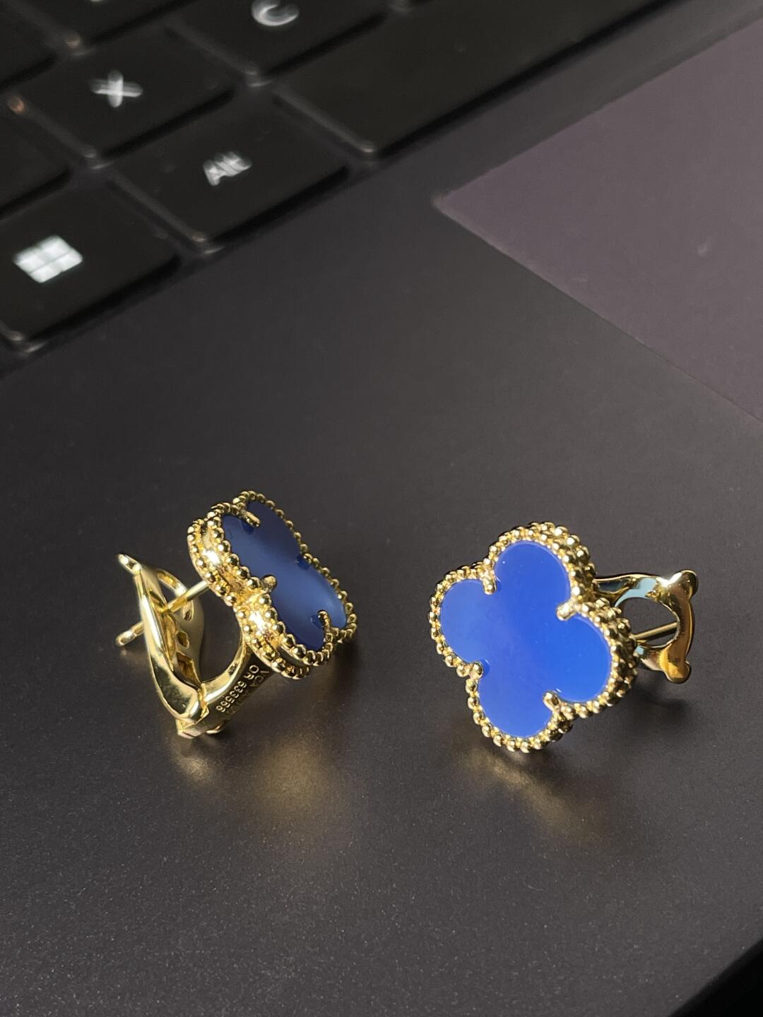 [⭐Reverie Jewels] CLOVER LARGE (20mm) 1 MOTIFS BLUE MOP STUD EARRINGS