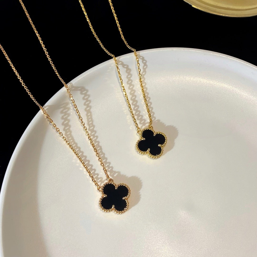 [⭐Reverie Jewels]CLOVER 15MM BLACK ONYX SINGLE FLOWER NECKLACE