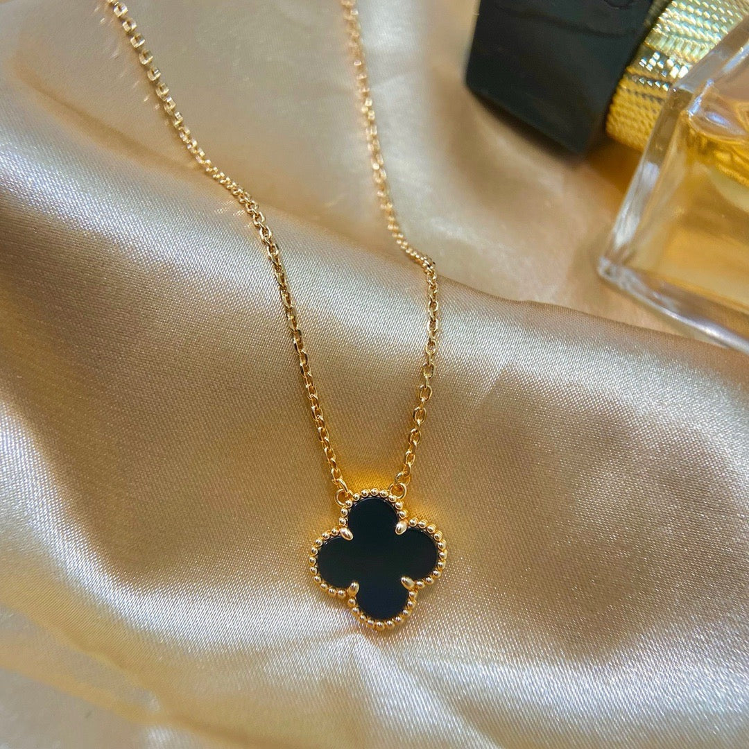 [⭐Reverie Jewels]CLOVER 15MM BLACK ONYX SINGLE FLOWER NECKLACE