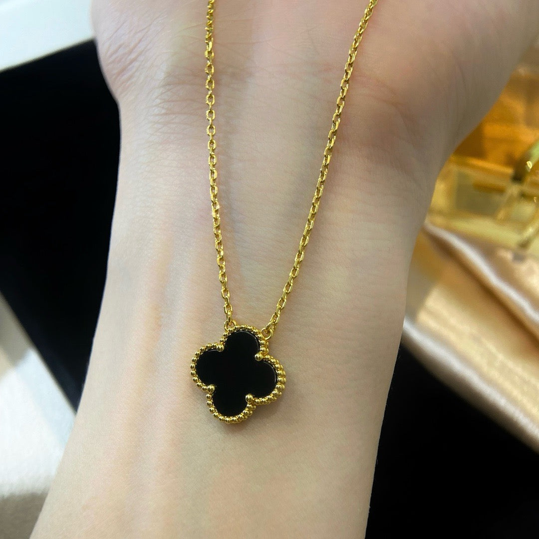 [⭐Reverie Jewels]CLOVER 15MM BLACK ONYX SINGLE FLOWER NECKLACE