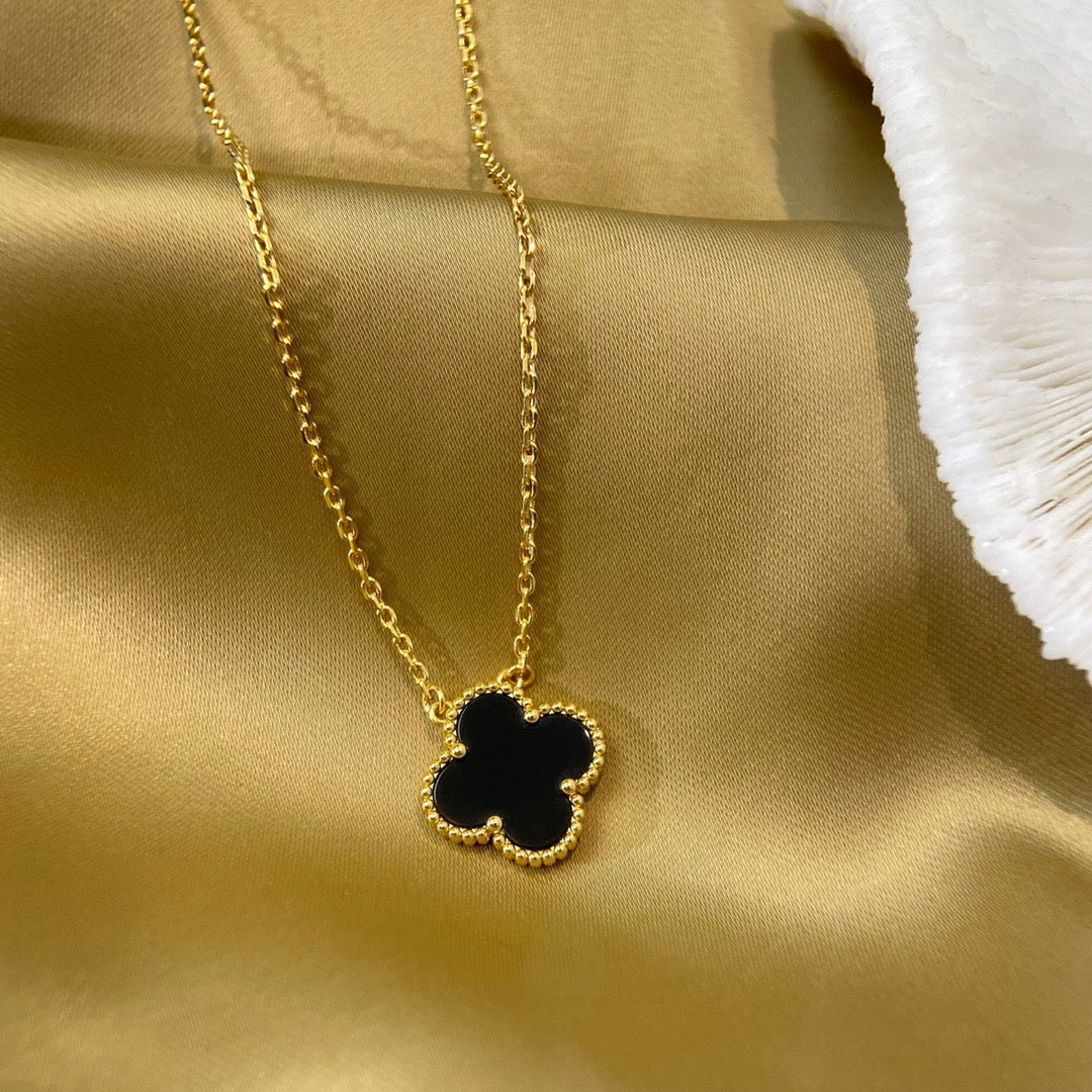 [⭐Reverie Jewels]CLOVER 15MM BLACK ONYX SINGLE FLOWER NECKLACE