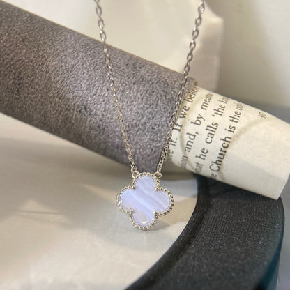 [⭐Reverie Jewels]CLOVER 15MM BLUE CHALCEDONY NECKLACE SILVER