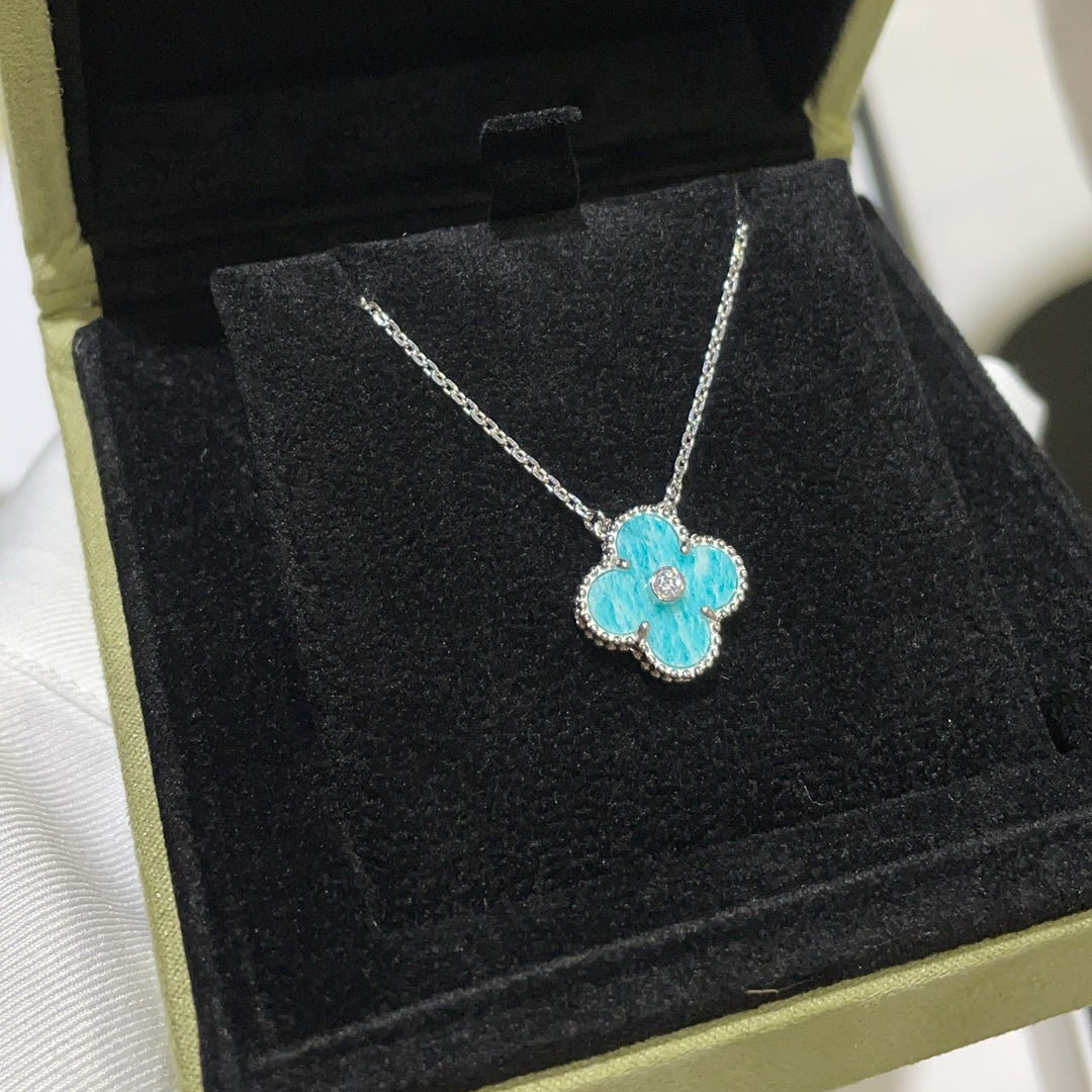 [⭐Reverie Jewels]CLOVER 15MM DIAMOND SVRES PORCELAIN  NECKLACE SILVER