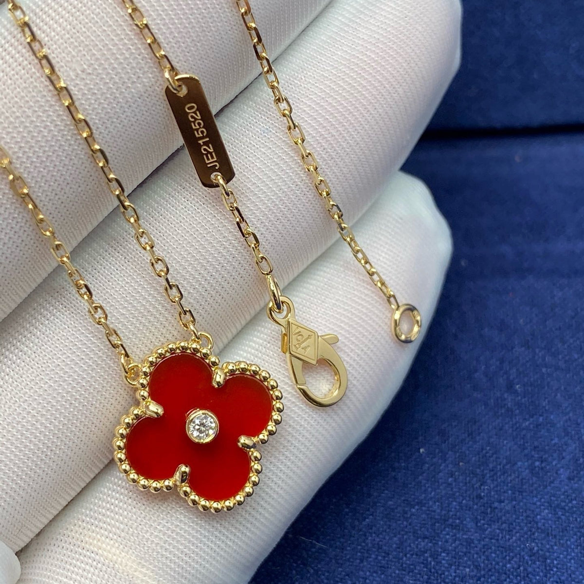 [⭐Reverie Jewels]CLOVER 15MM DIAMOND CARNELIAN NECKLACE