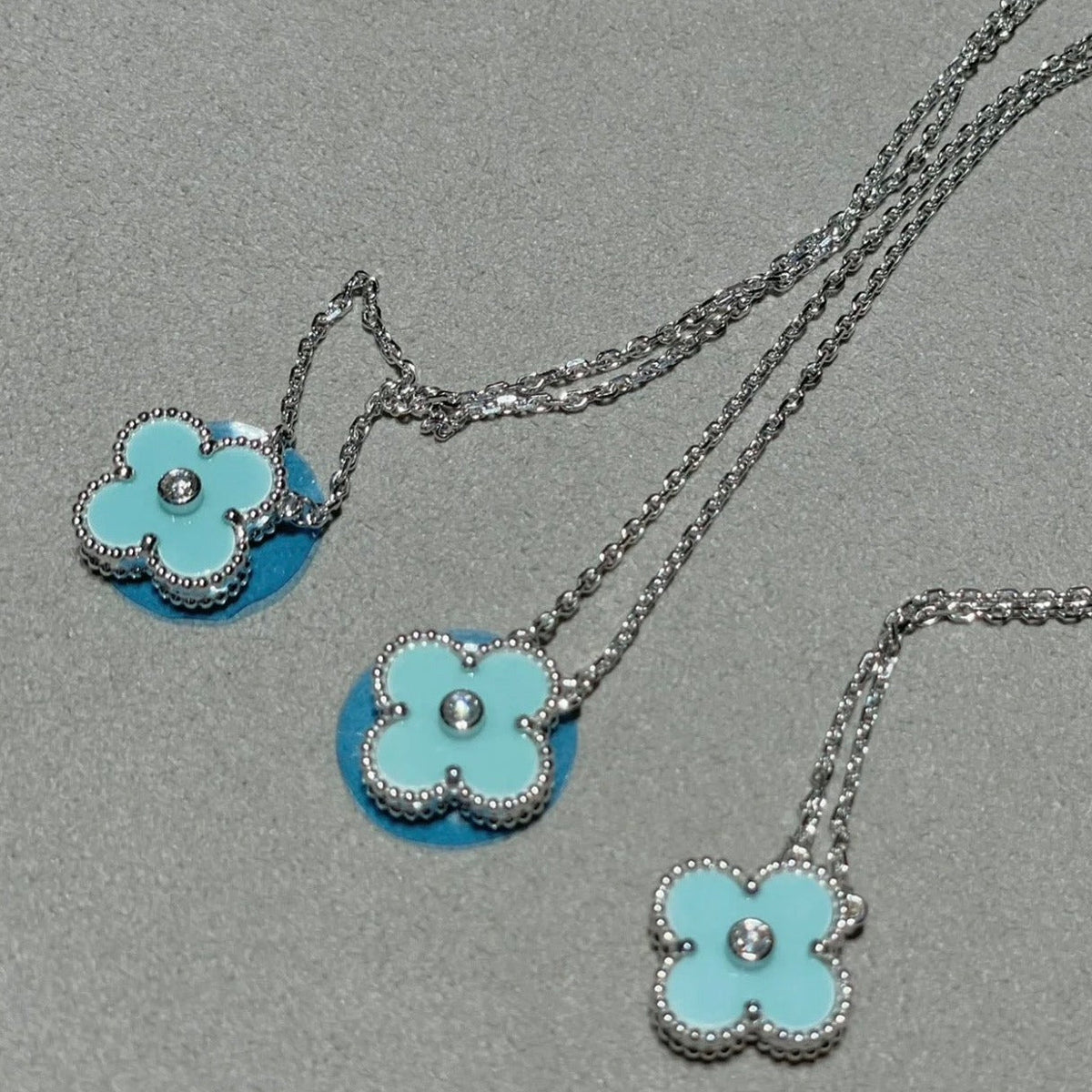 [⭐Reverie Jewels]CLOVER 1 DIAMOND LIGHT BLUE SILVER NECKLACE
