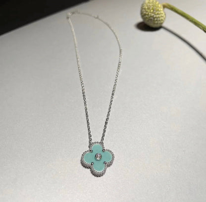 [⭐Reverie Jewels]CLOVER 1 DIAMOND LIGHT BLUE SILVER NECKLACE