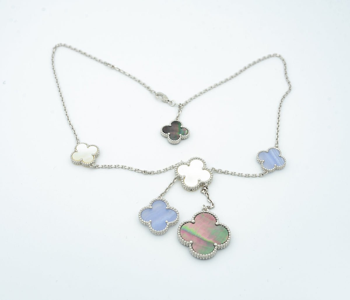 [⭐Reverie Jewels]CLOVER MOP CHALCEDONY NECKLACE SILVER 6 MOTIF