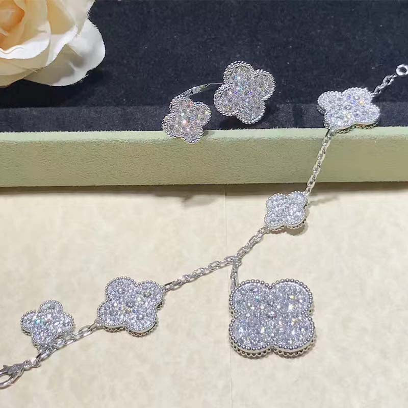 [⭐Reverie Jewels]CLOVER 6 MOTIFS SILVER DIAMOND BRACELET