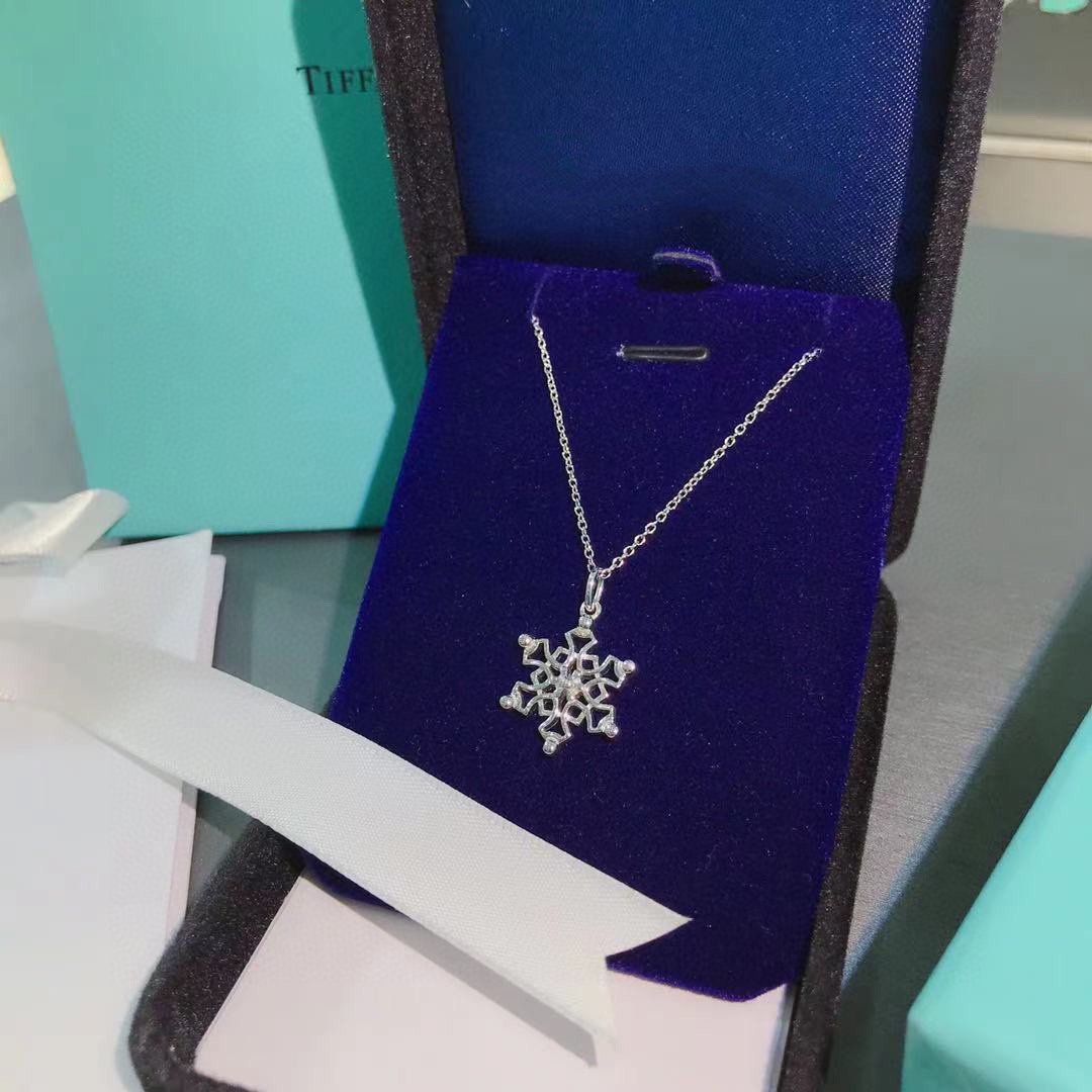 [Reverie Jewels]STERLING SILVER SNOWFLAKE PENDANT NECKLACE