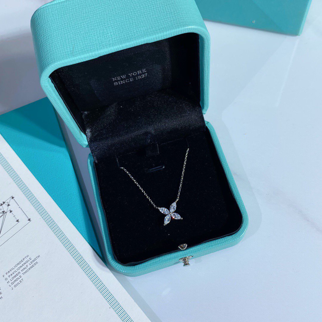 [Reverie Jewels]PLATINUM AND DIAMOND VICTORIA PENDANT NECKLACE