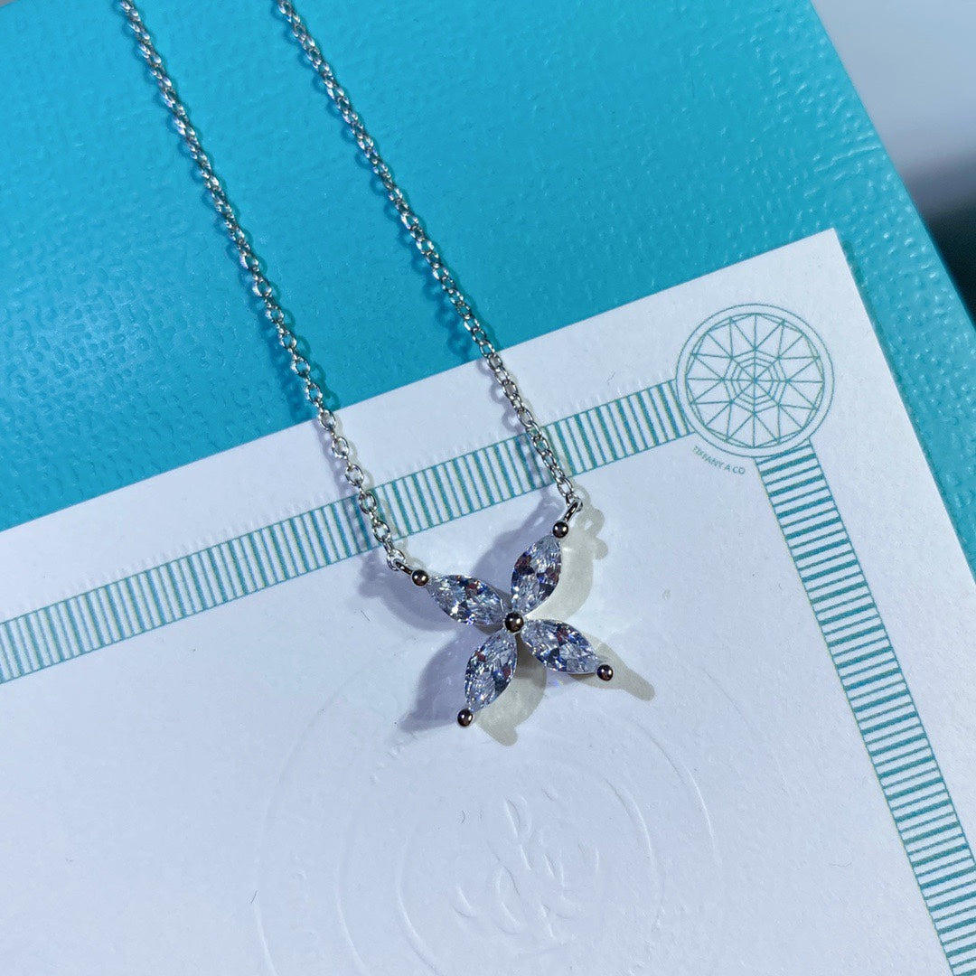 [Reverie Jewels]PLATINUM AND DIAMOND VICTORIA PENDANT NECKLACE