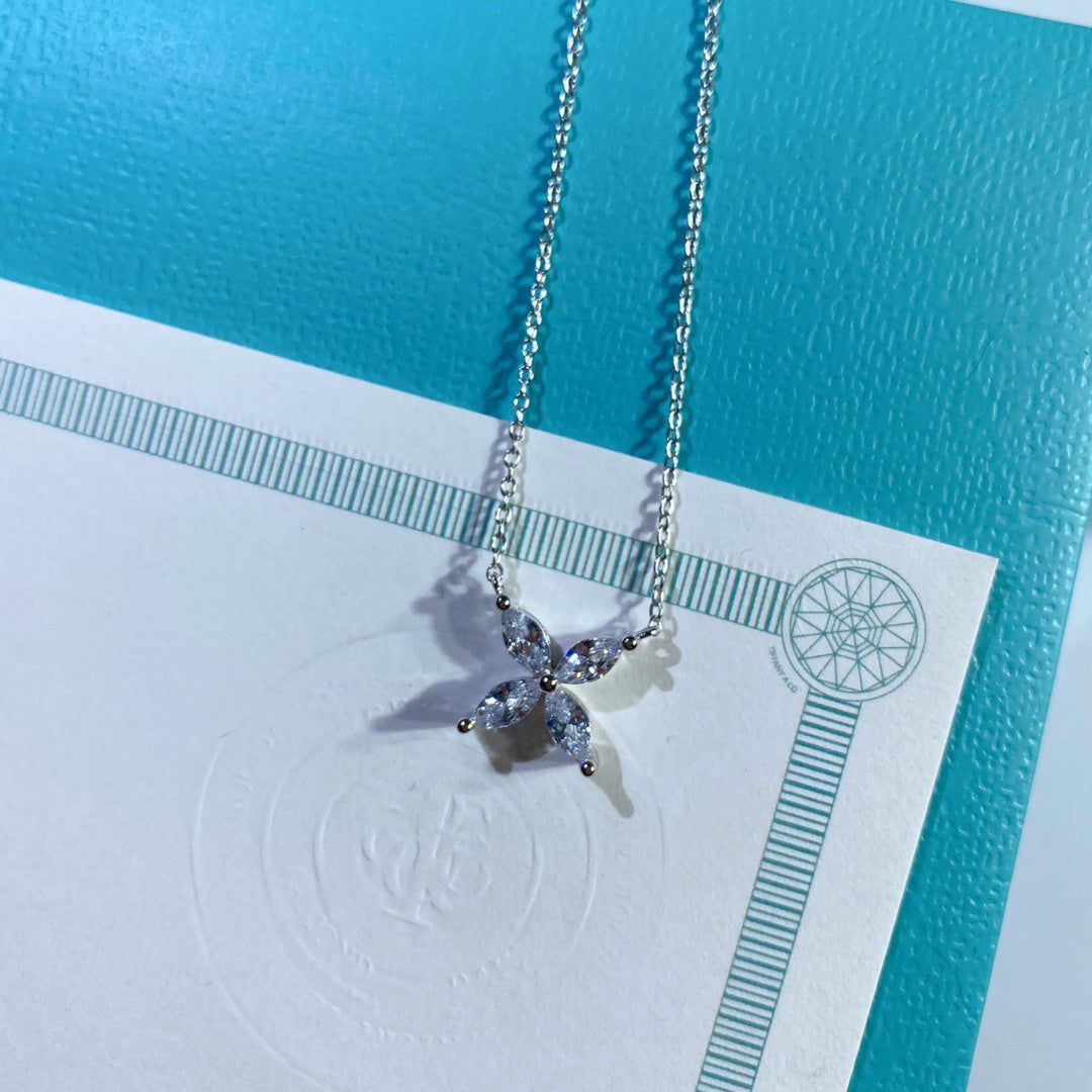 [Reverie Jewels]PLATINUM AND DIAMOND VICTORIA PENDANT NECKLACE