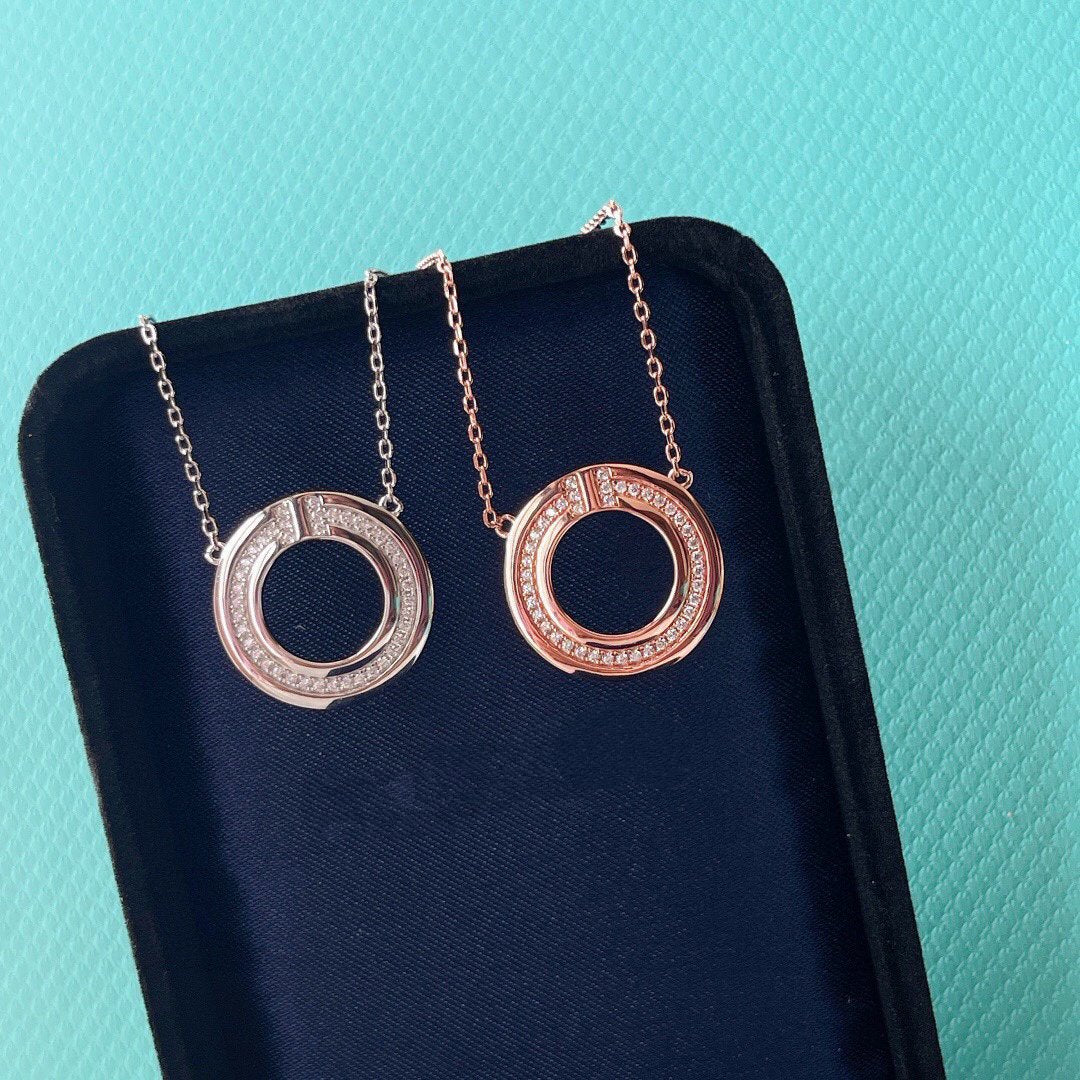 [Reverie Jewels]DIAMOND AND MOTHER OF PEARL CIRCLE PENDANT