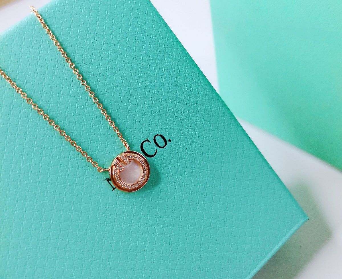 [Reverie Jewels]DIAMOND AND MOTHER PEARL CIRCLE NECKLACE PENDANT