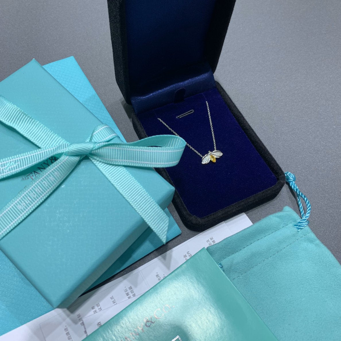 [Reverie Jewels]PAPER FLOWERS YELLOW DIAMOND FIREFLY PENDANT